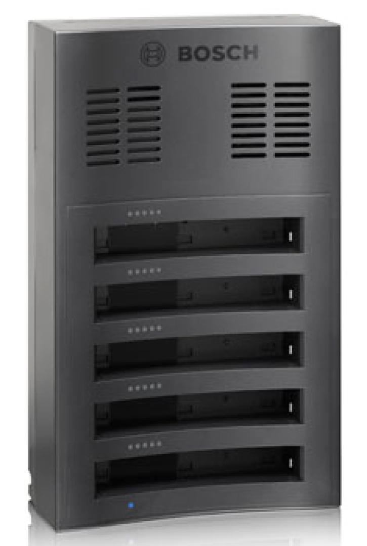 CHARGEUR POUR 5 BATTERIES DCNM-WCH05